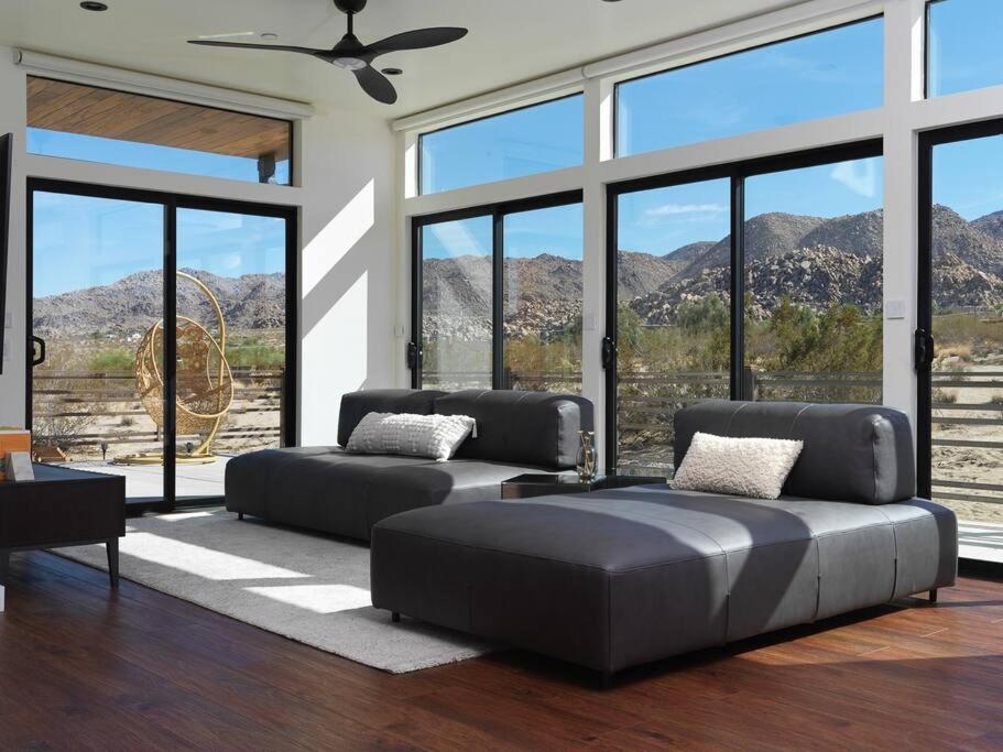 Panoramic Heaven - Luxury Designer Property W Spa Joshua Tree Buitenkant foto