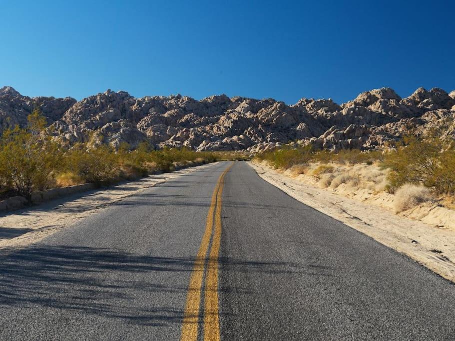 Panoramic Heaven - Luxury Designer Property W Spa Joshua Tree Buitenkant foto