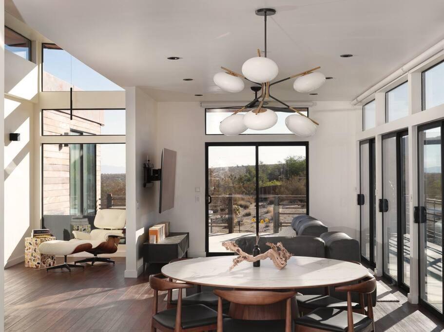 Panoramic Heaven - Luxury Designer Property W Spa Joshua Tree Buitenkant foto