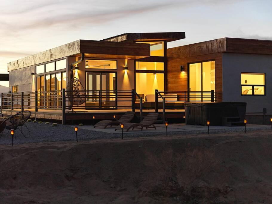 Panoramic Heaven - Luxury Designer Property W Spa Joshua Tree Buitenkant foto
